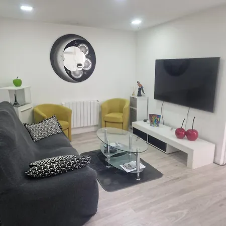 Maison Climatisee ,2 Chambres, Parking Compris בית נופש *