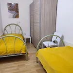 Maison Climatisee ,2 Chambres, Parking Compris Prázdninový dům
