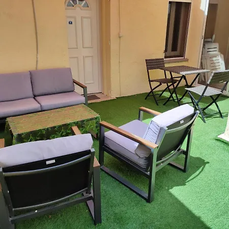 Maison Climatisee ,2 Chambres, Parking Compris