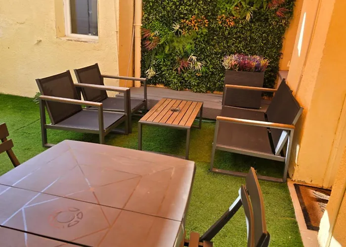 Maison Climatisee ,2 Chambres, Parking Compris بيت للعطل لا سيوتا