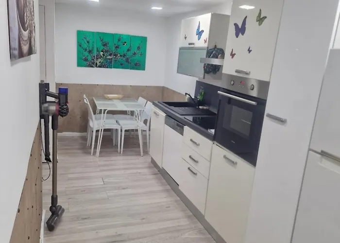 بيت للعطل Maison Climatisee ,2 Chambres, Parking Compris